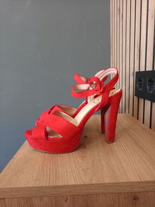 Tacones rojos