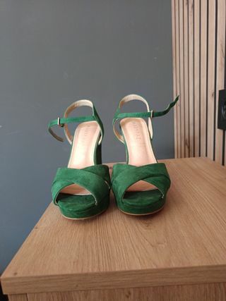 Tacones verdes