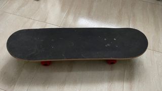 Monopatin skate