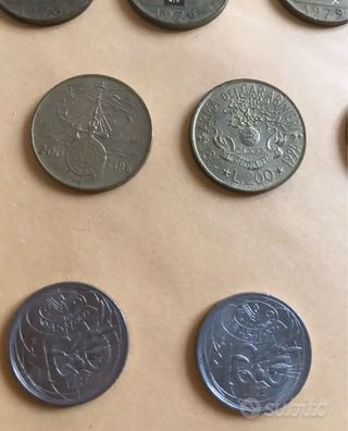 Moneta da 50 Lire piccola + 200