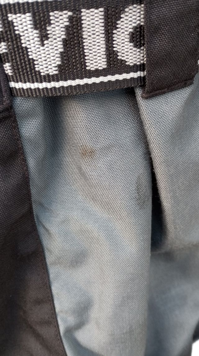 Chaqueta de moto con protecciones