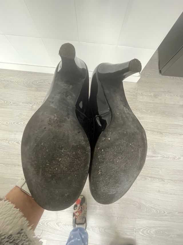 Zapato negro de vestir