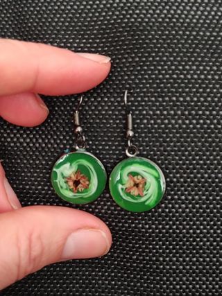Pendientes verdes