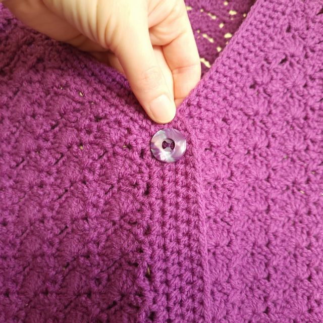 Giacca fatta a mano all'uncinetto 