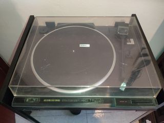 Equipo de música antiguo