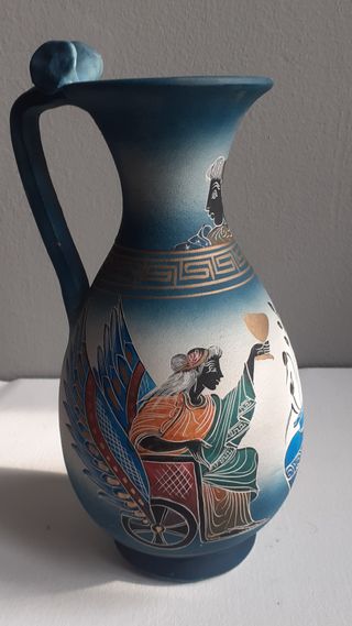 VASI GRECI, TRE, CON FIGURE MITOLOGICHE