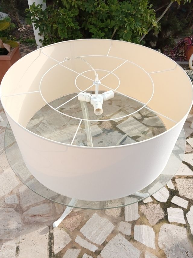 Pantalla grande para techo