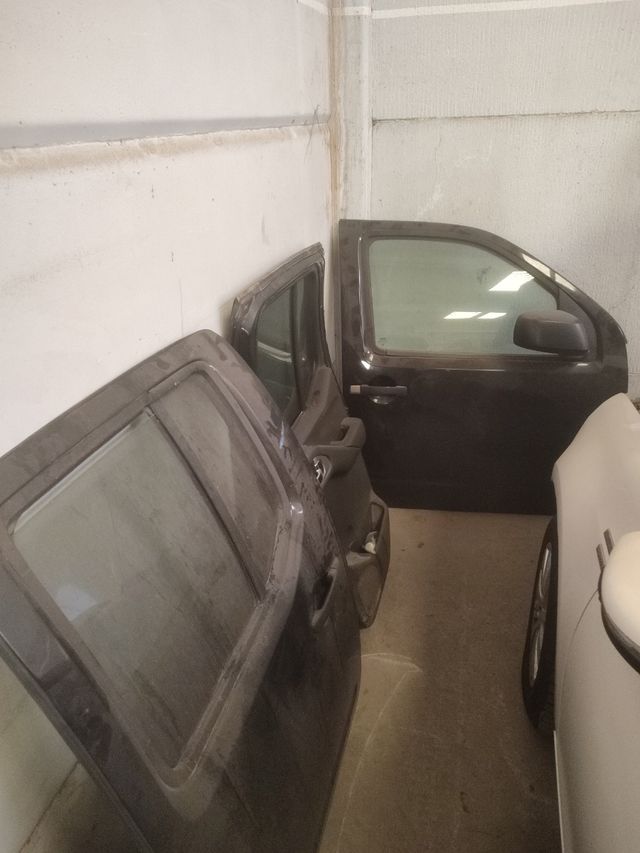 Despiece Nissan Navara