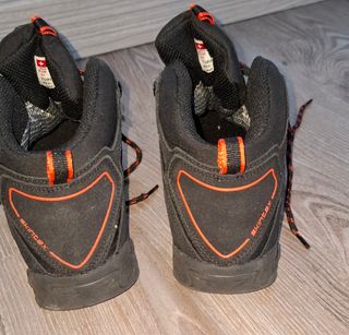 Botas montaña niño