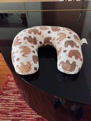 Almohada cervical infantil