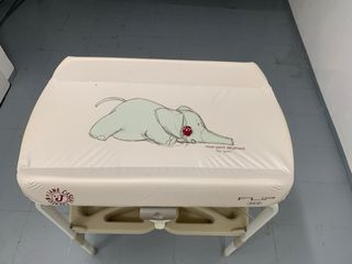 Bañera Jané de bebé con cambiador