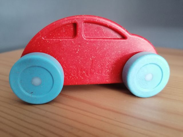 ANBAC. Coche eco-friendly y antibacteriano.