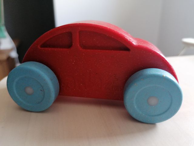 ANBAC. Coche eco-friendly y antibacteriano.