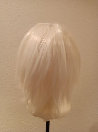 Peluca cosplay blanca