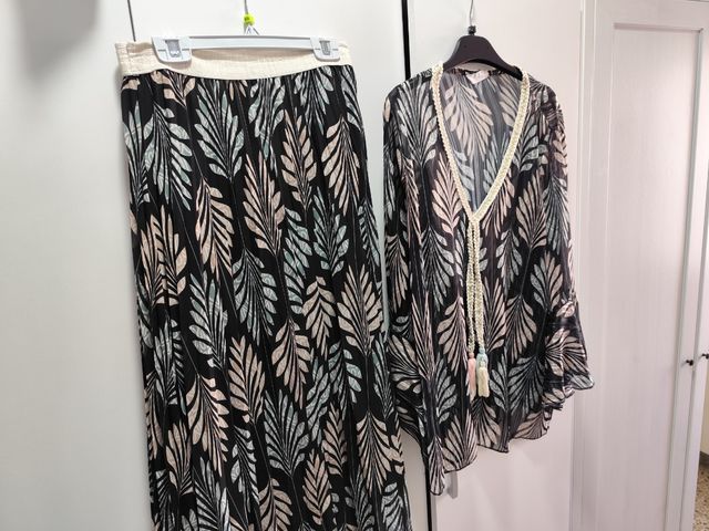 Conjunto blusa y faldilla