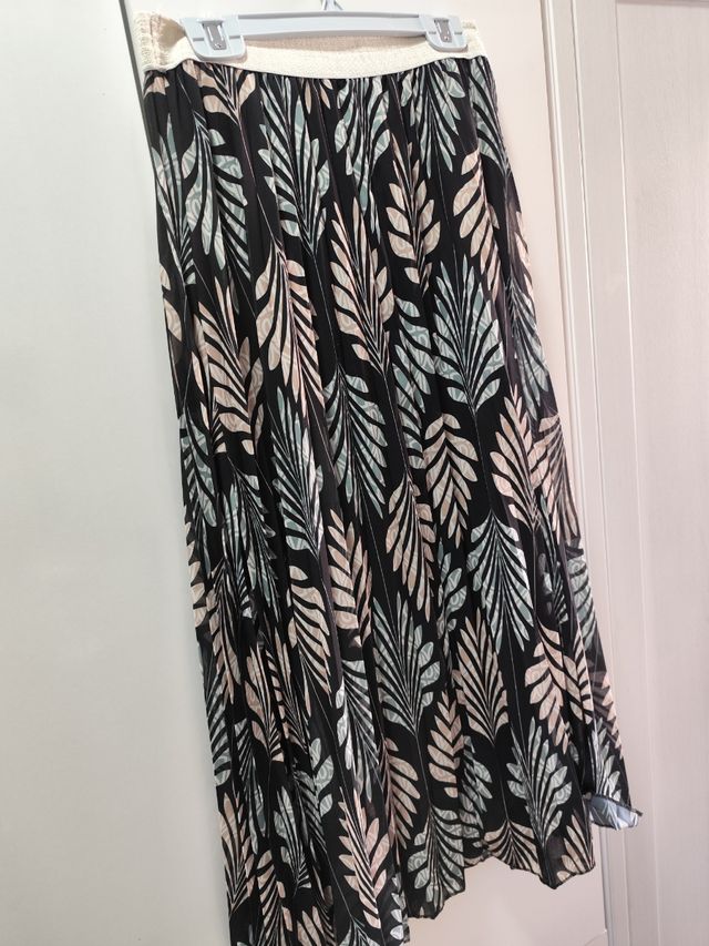 Conjunto blusa y faldilla