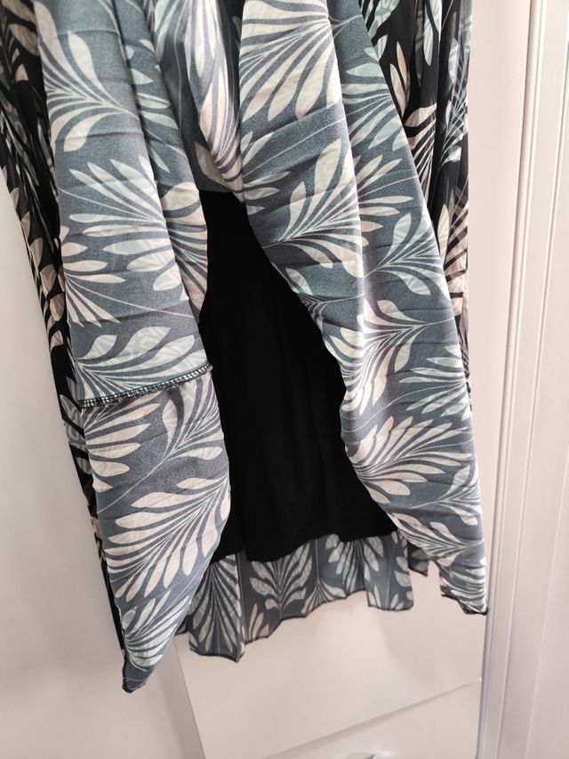 Conjunto blusa y faldilla