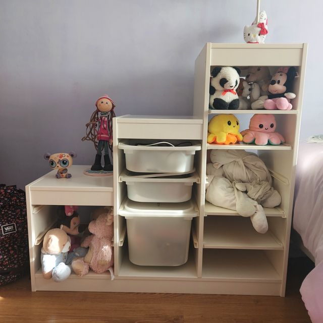 Estantería cuarto niños. Trofast Escalera