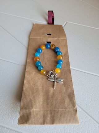 Pulsera bolas de cristal con libélula