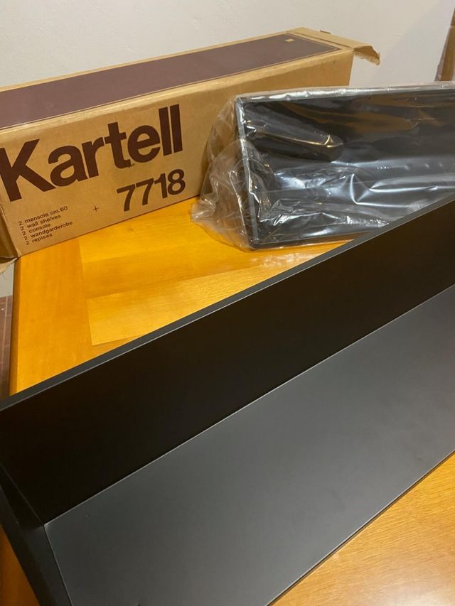 Mensole Kartell