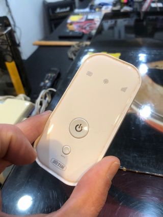 Stock Telefoni Adsl e Radio