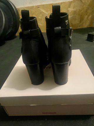 Stivaletti donna n. 38