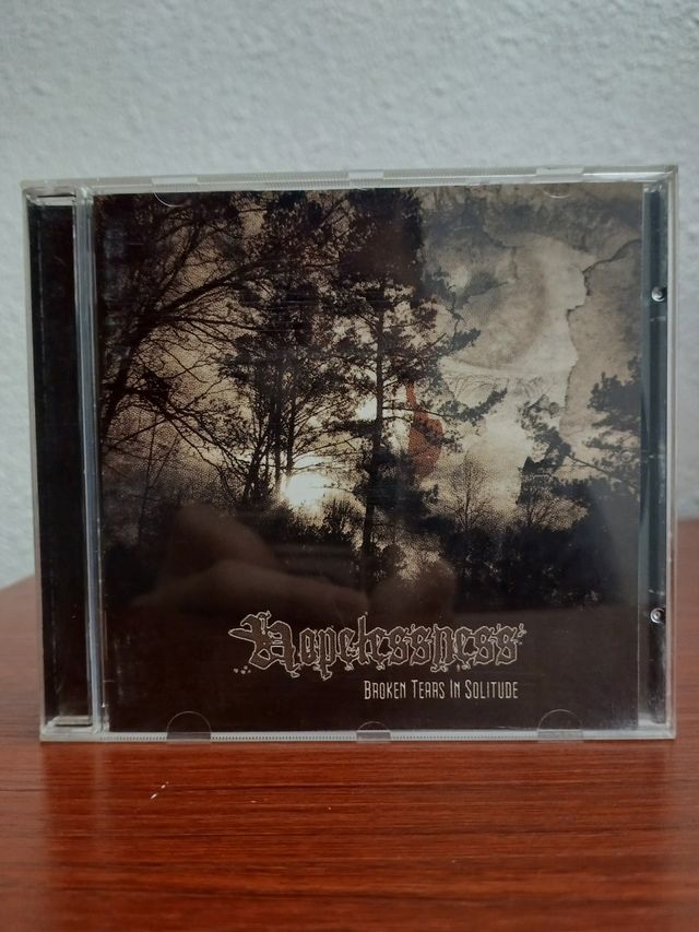 Hopelessness - Broken tears in solitude