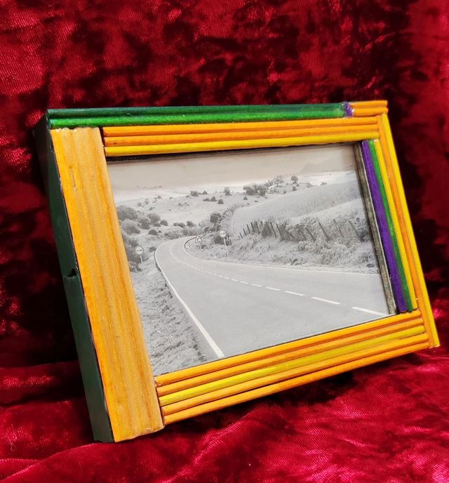 Marco decorado a mano + foto