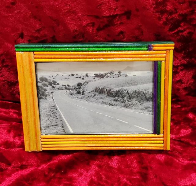 Marco decorado a mano + foto