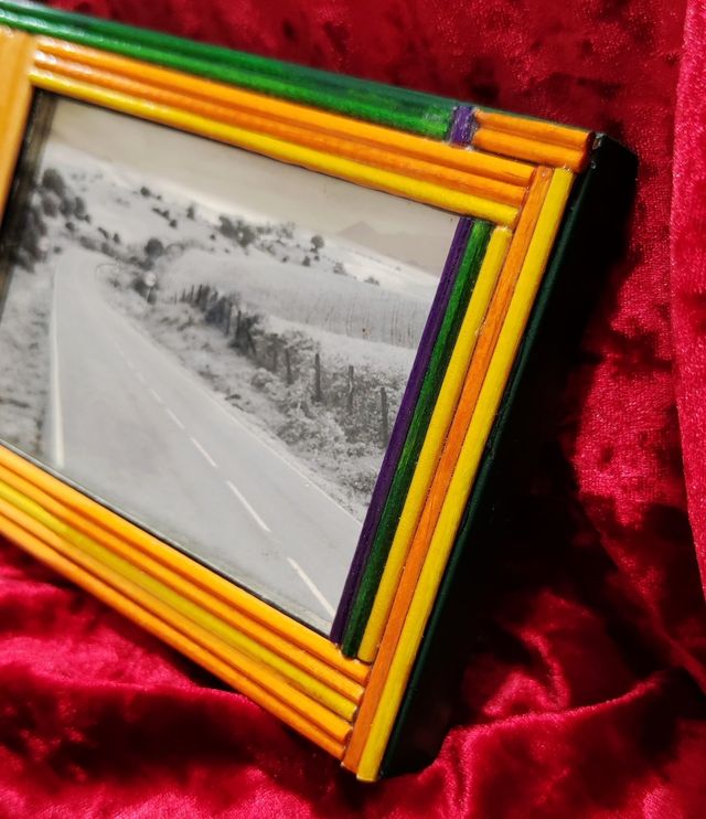 Marco decorado a mano + foto