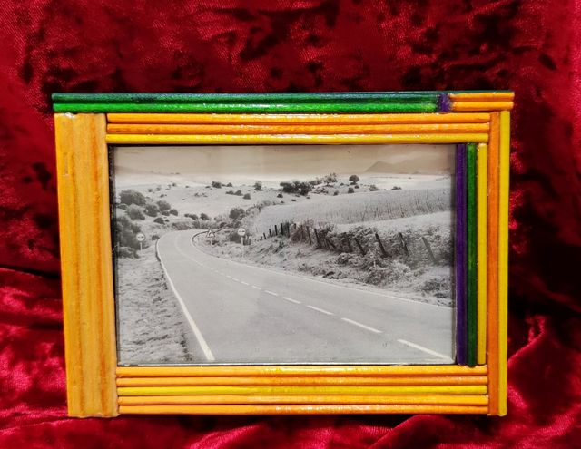 Marco decorado a mano + foto