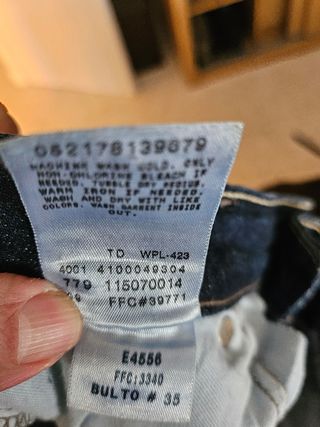Dos Levis jeans vaqueros 