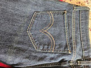 Dos Levis jeans vaqueros 