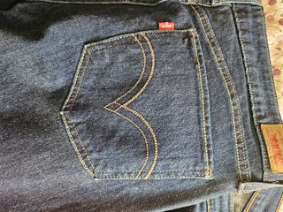 Dos Levis jeans vaqueros 