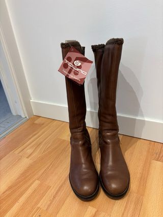 Botas altas de piel
