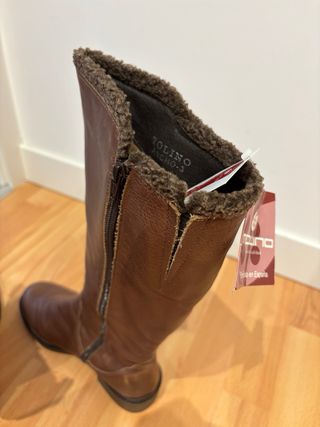 Botas altas de piel