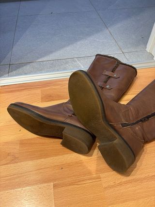 Botas altas de piel