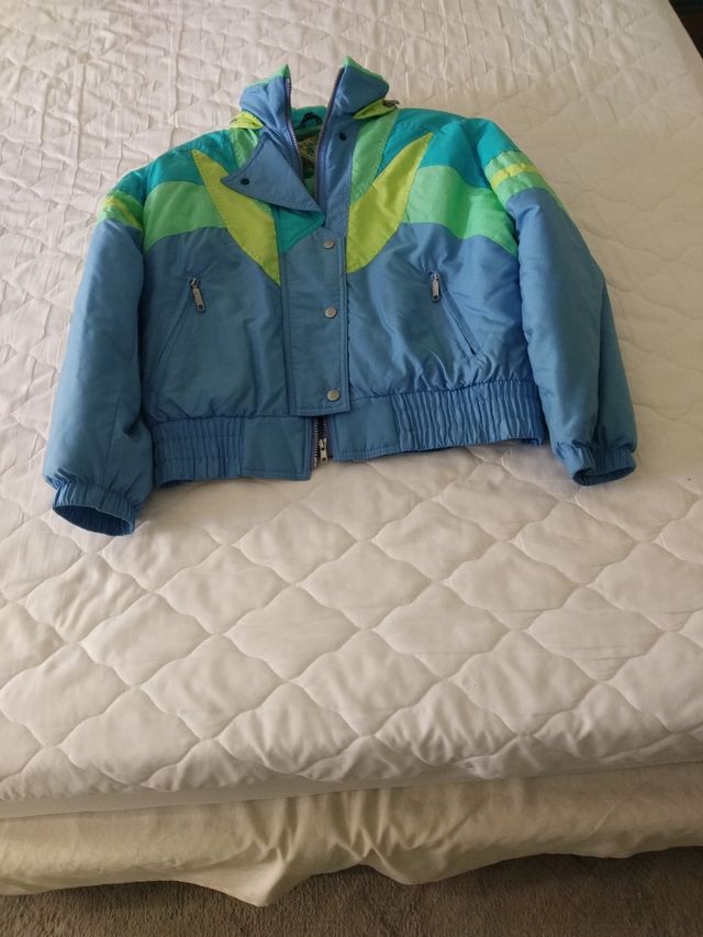 Anorak francés,marca SKISS CONCEPTmujer.