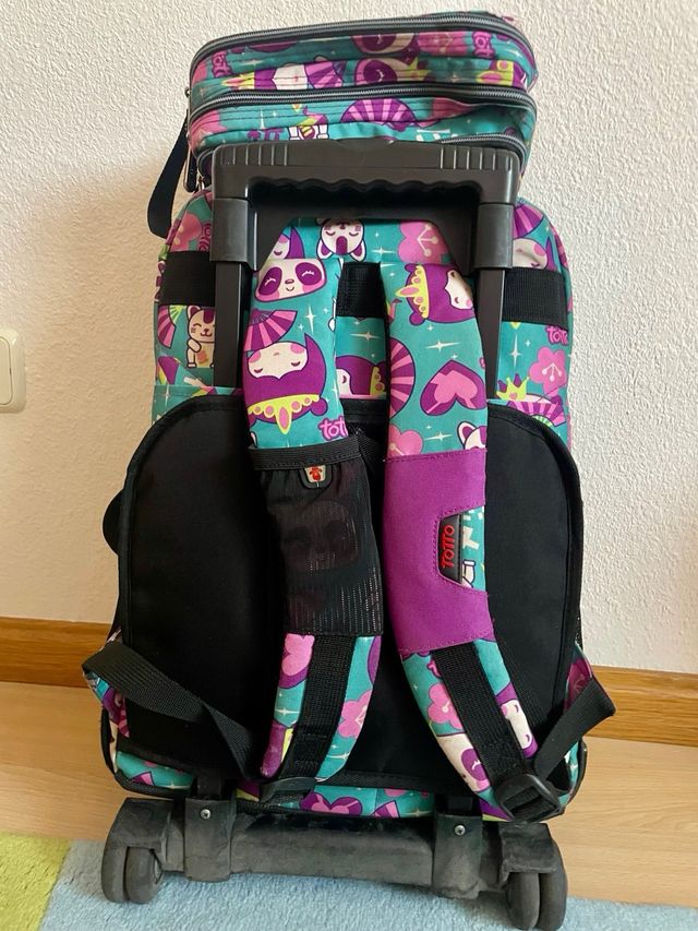 Mochila y estuche Totto