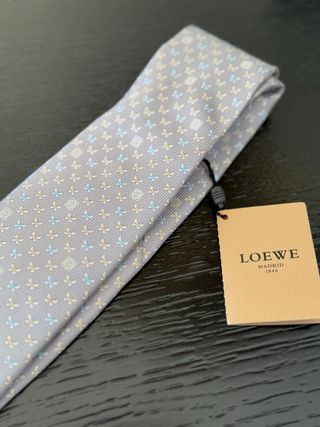 Corbata LOEWE