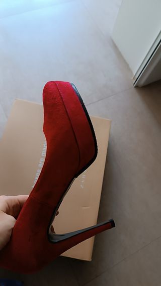 Zapatos rojos con plataforma