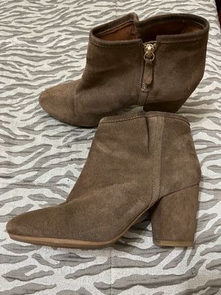 Botines de piel de Zara , estilo old money