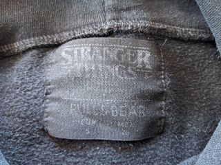 Sudadera Stranger things talla S grande