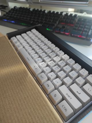 Teclado membranico Magegee