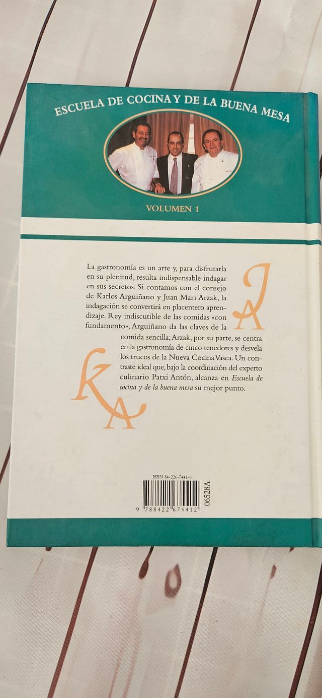 Libros Escuela de cocina y buena mesa