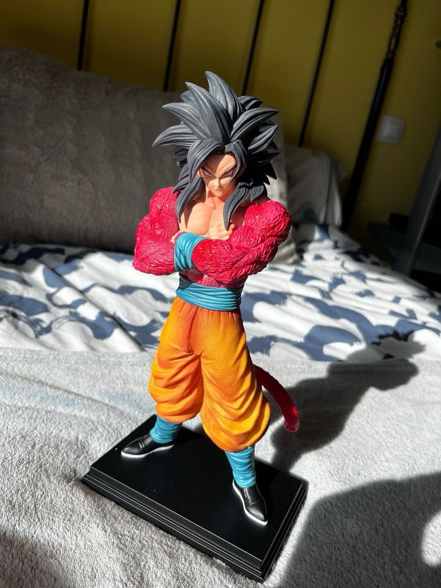 Figura de goku ss4