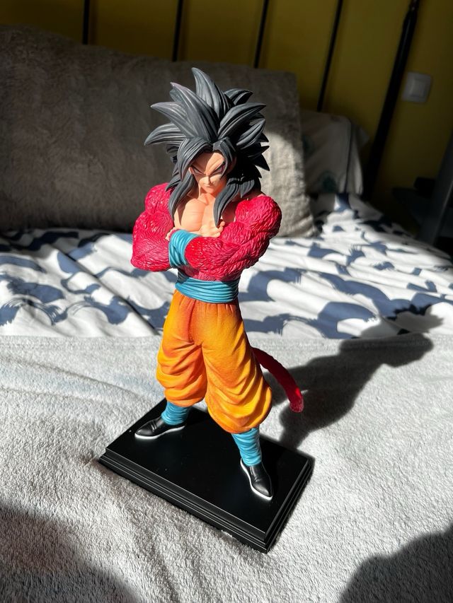 Figura de goku ss4