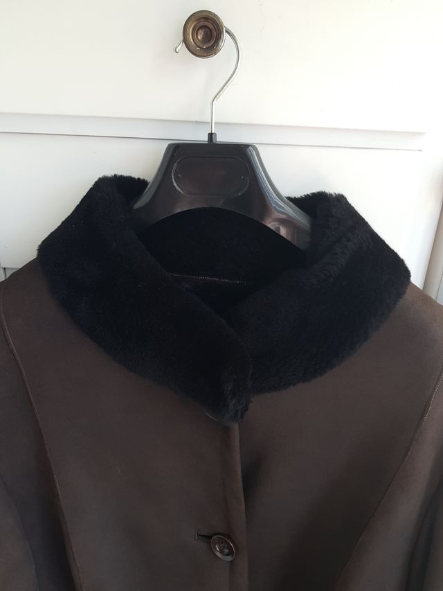 Abrigo de piel vuelta