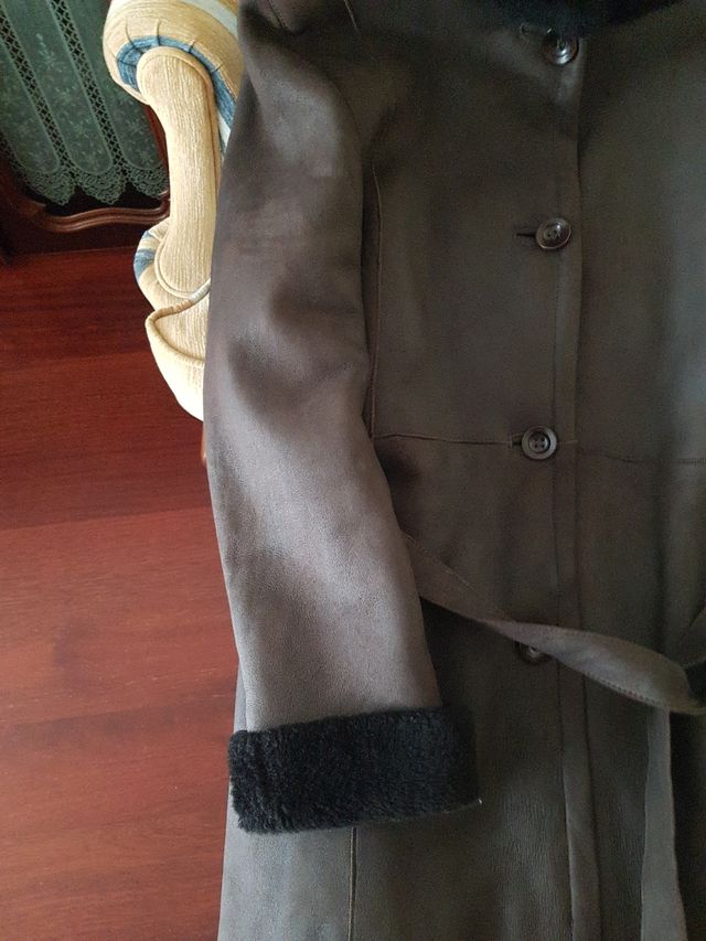 Abrigo de piel vuelta