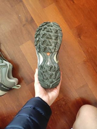 Zapatillas de montaña Quechua talla 37